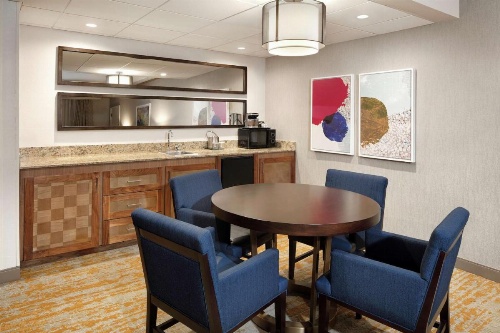 DoubleTree By Hilton Hotel Ontario Airport image 12