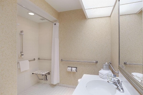 DoubleTree By Hilton Hotel Ontario Airport image 21