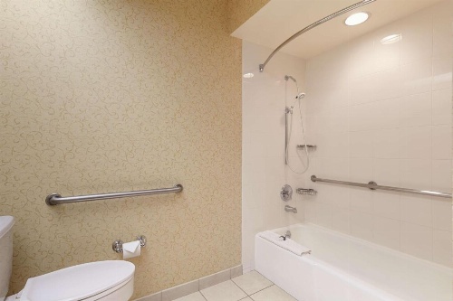DoubleTree By Hilton Hotel Ontario Airport image 25