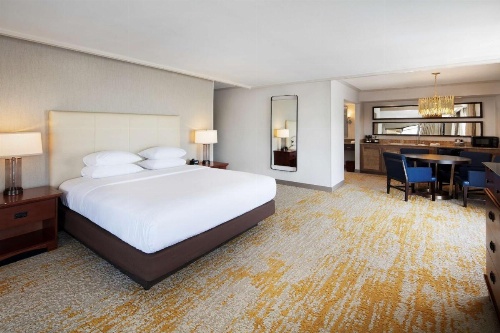 DoubleTree By Hilton Hotel Ontario Airport image 28