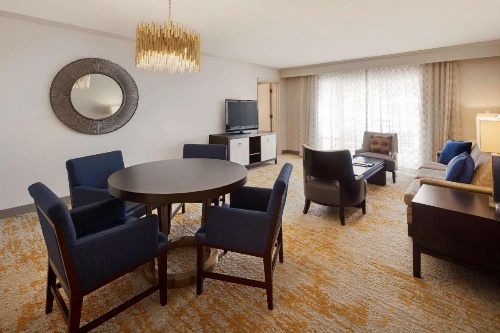 DoubleTree By Hilton Hotel Ontario Airport image 35