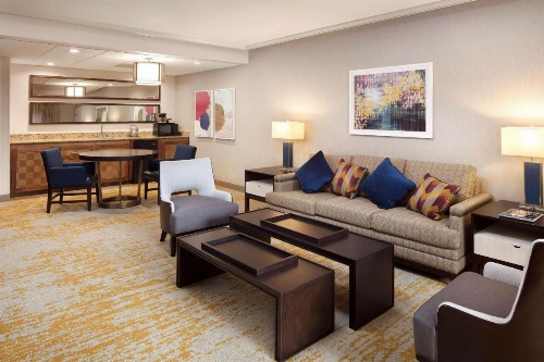 DoubleTree By Hilton Hotel Ontario Airport image 8